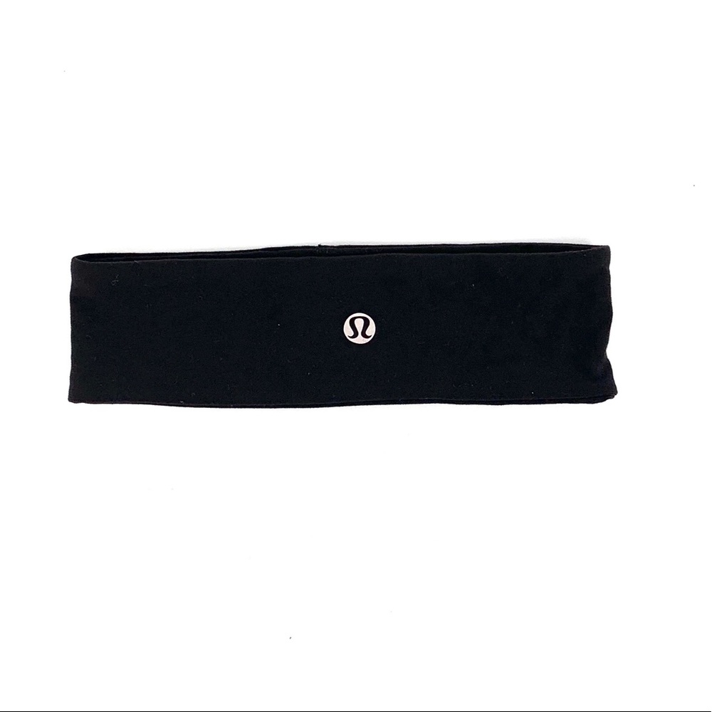 Lululemon Fly Away Tamer Headband II's